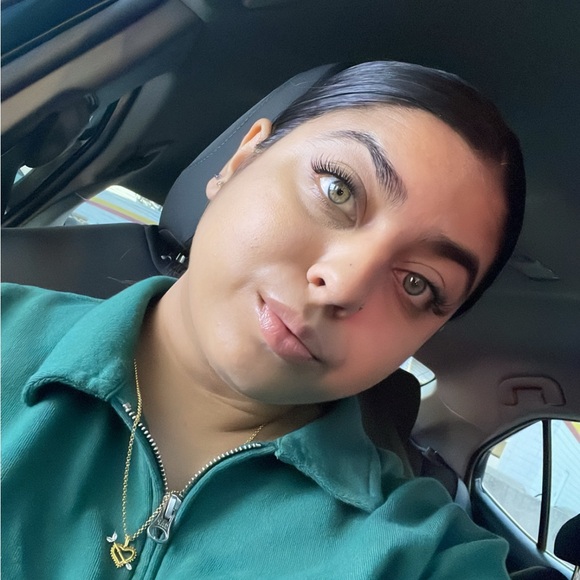 Meet your Posher, Farzana - Picture 2 of 2